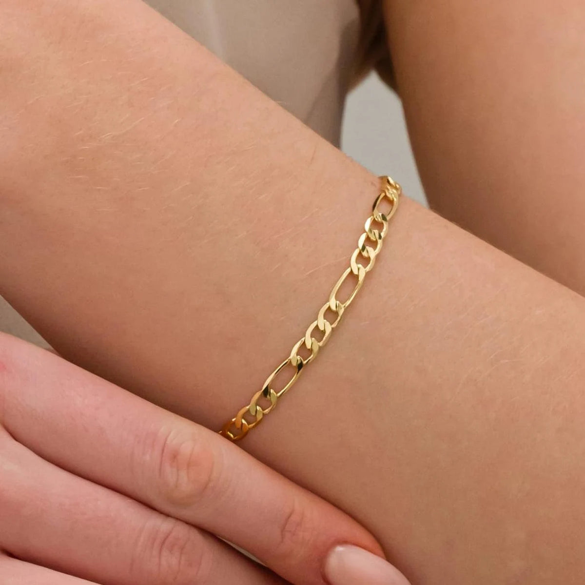 Gold Figaro Chain Bracelet ,Gold Chain Bracelet for Women, Gold Filled Bracelet, Stacking Everyday Bracelet, Vintage Style Bracelet